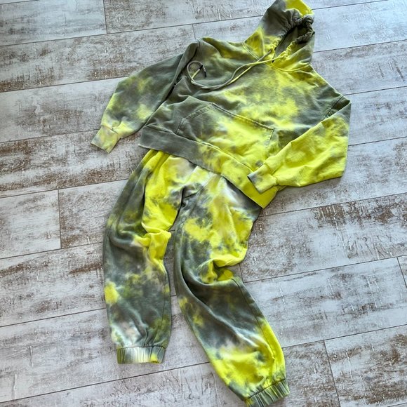 LAST CHANCE - FIRM!  Wild Fable Hooded Sweatshirt & Pants Set - Picture 3 of 11